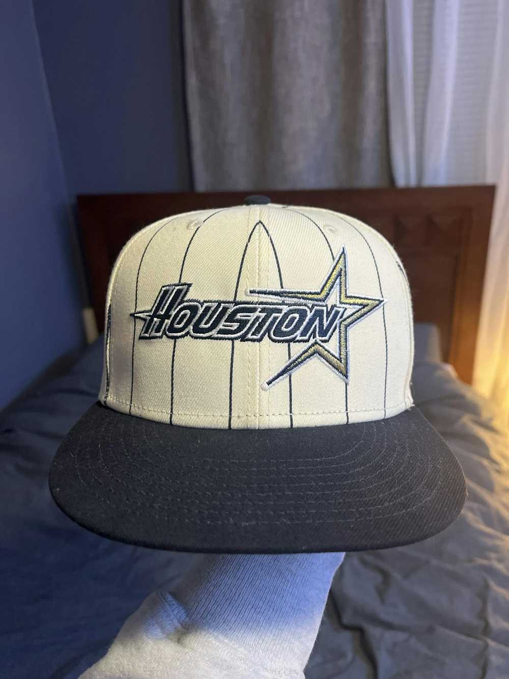 New Era 7 1/4 Vintage Houston Astros Fitted Hat - image 2