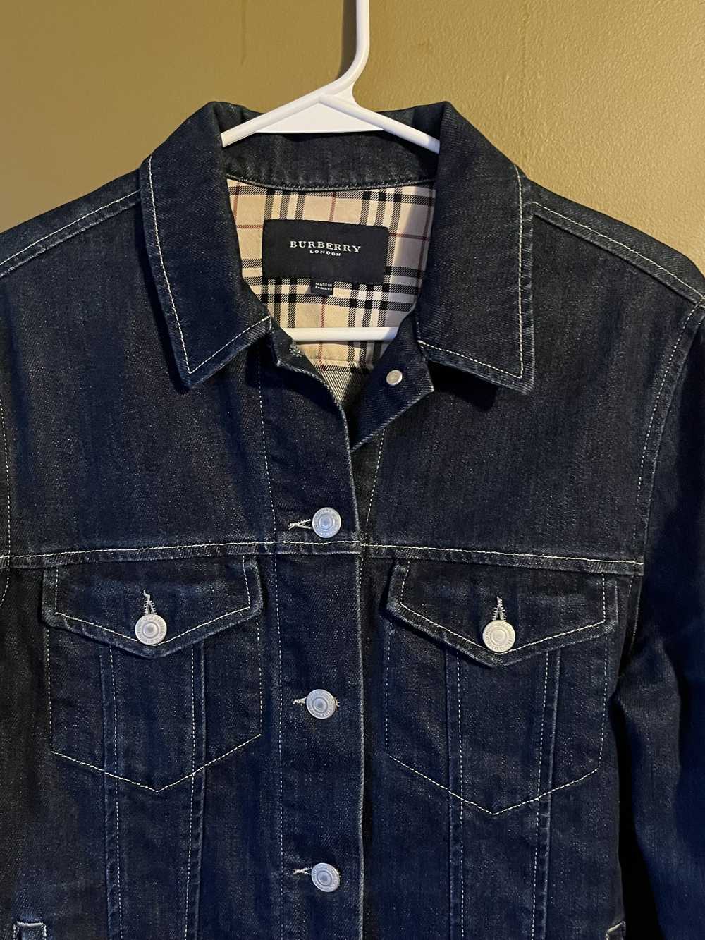 BURBERRY ダークブルーデニムジャケット 40 BURBERRY バーバリー ジャケット、上着 ジャンパー、ブルゾン 金