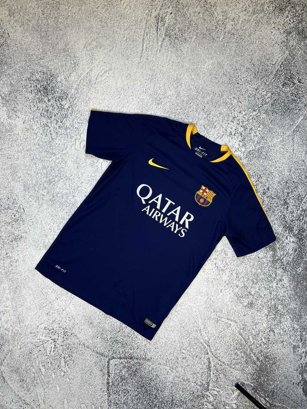 F.C. Barcelona × Nike × Soccer Jersey Mens Vintag… - image 1