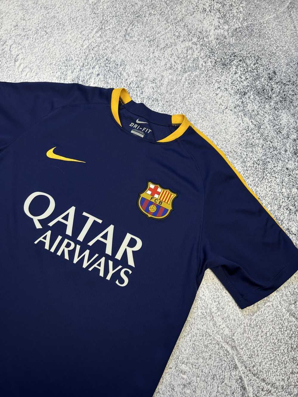 F.C. Barcelona × Nike × Soccer Jersey Mens Vintag… - image 4