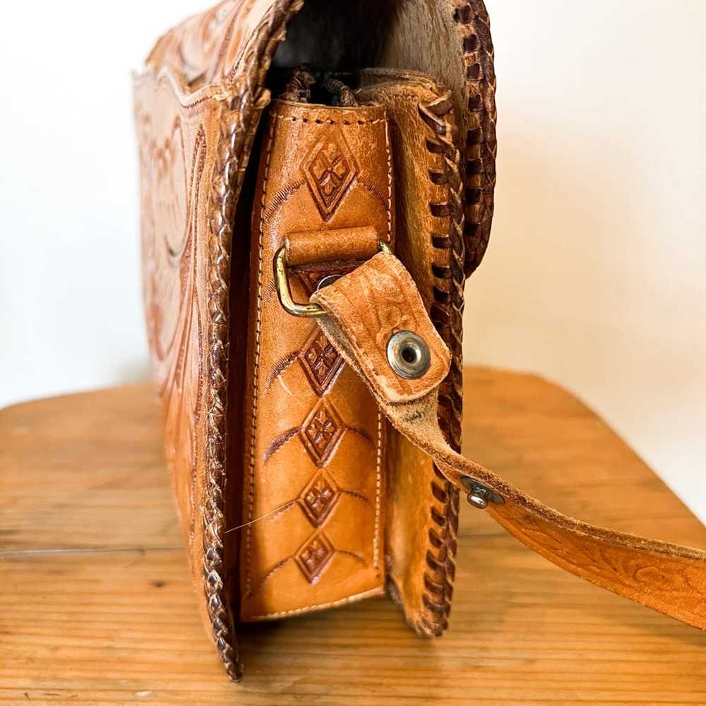 Vintage Tooled Floral Leather Saddlebag Shoulder … - image 9