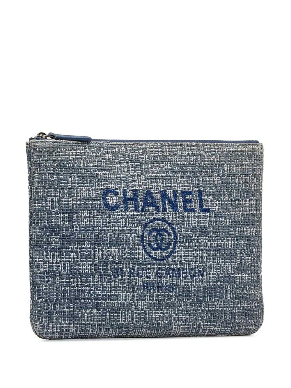 CHANEL Pre-Owned 2018 Deauville O tweed case - Bl… - image 3