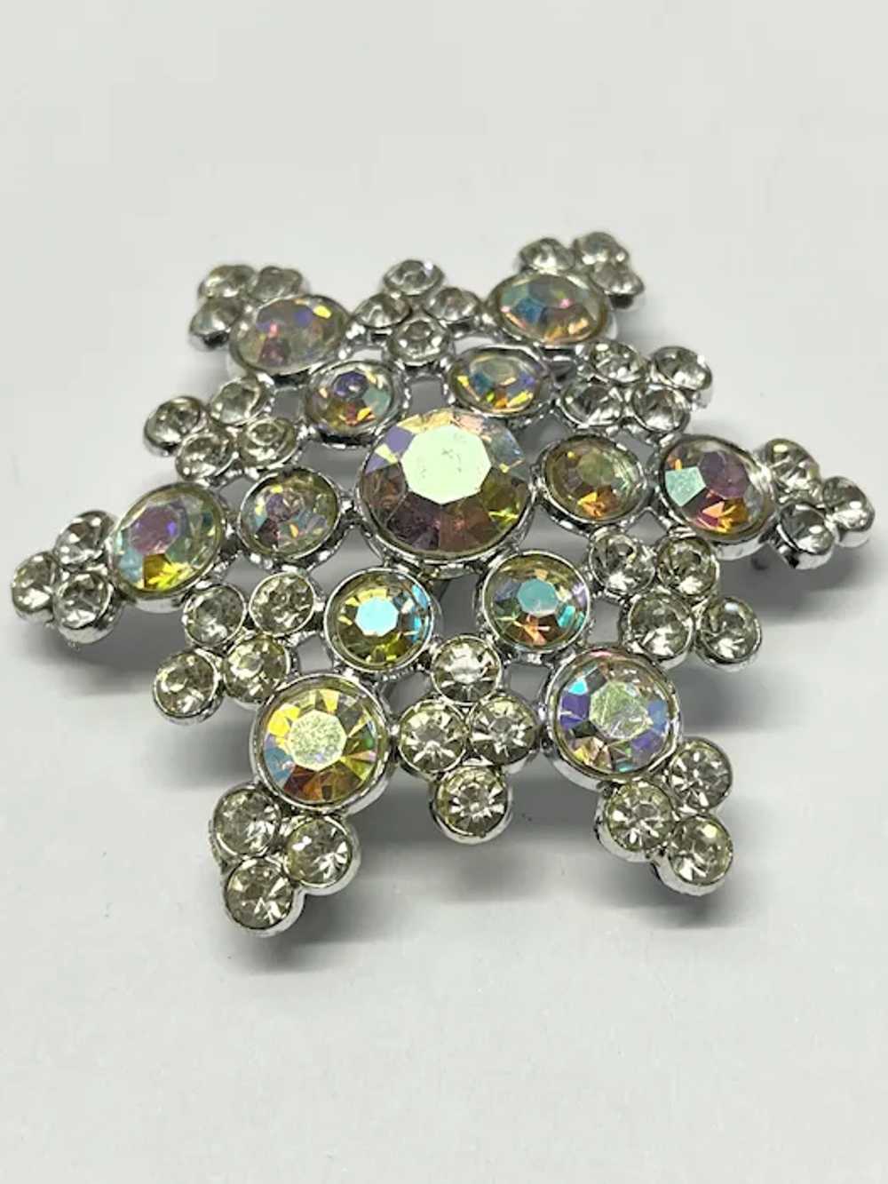 Vintage rhinestone snowflake brooch pin - image 5