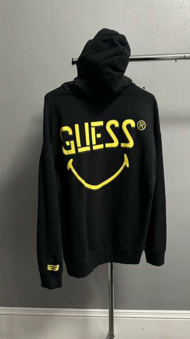 Guess × Market Guess x Chinatown Market Smiley Hoo