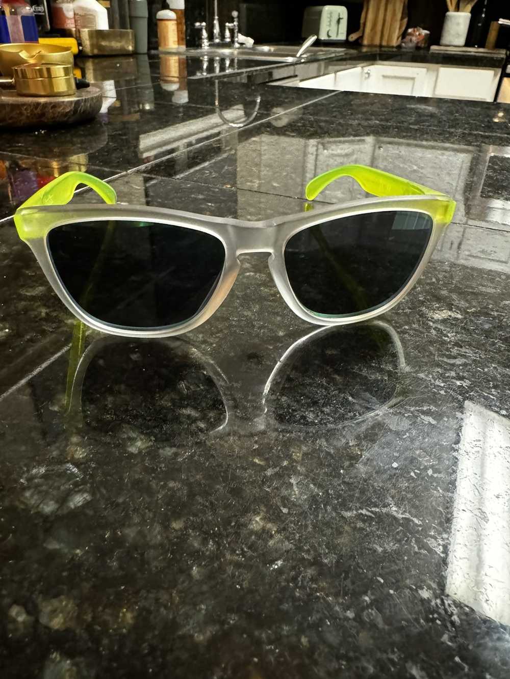 Oakley Oakley Frogskins Sunglasses - image 2