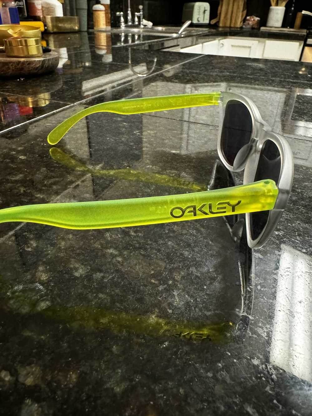 Oakley Oakley Frogskins Sunglasses - image 3