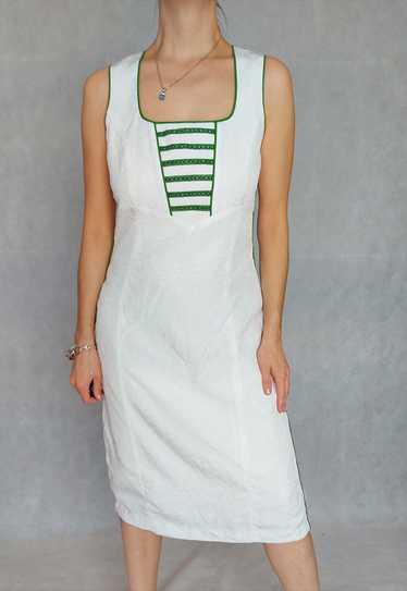 Vintage white glossy sleeveless trachten dress, Me