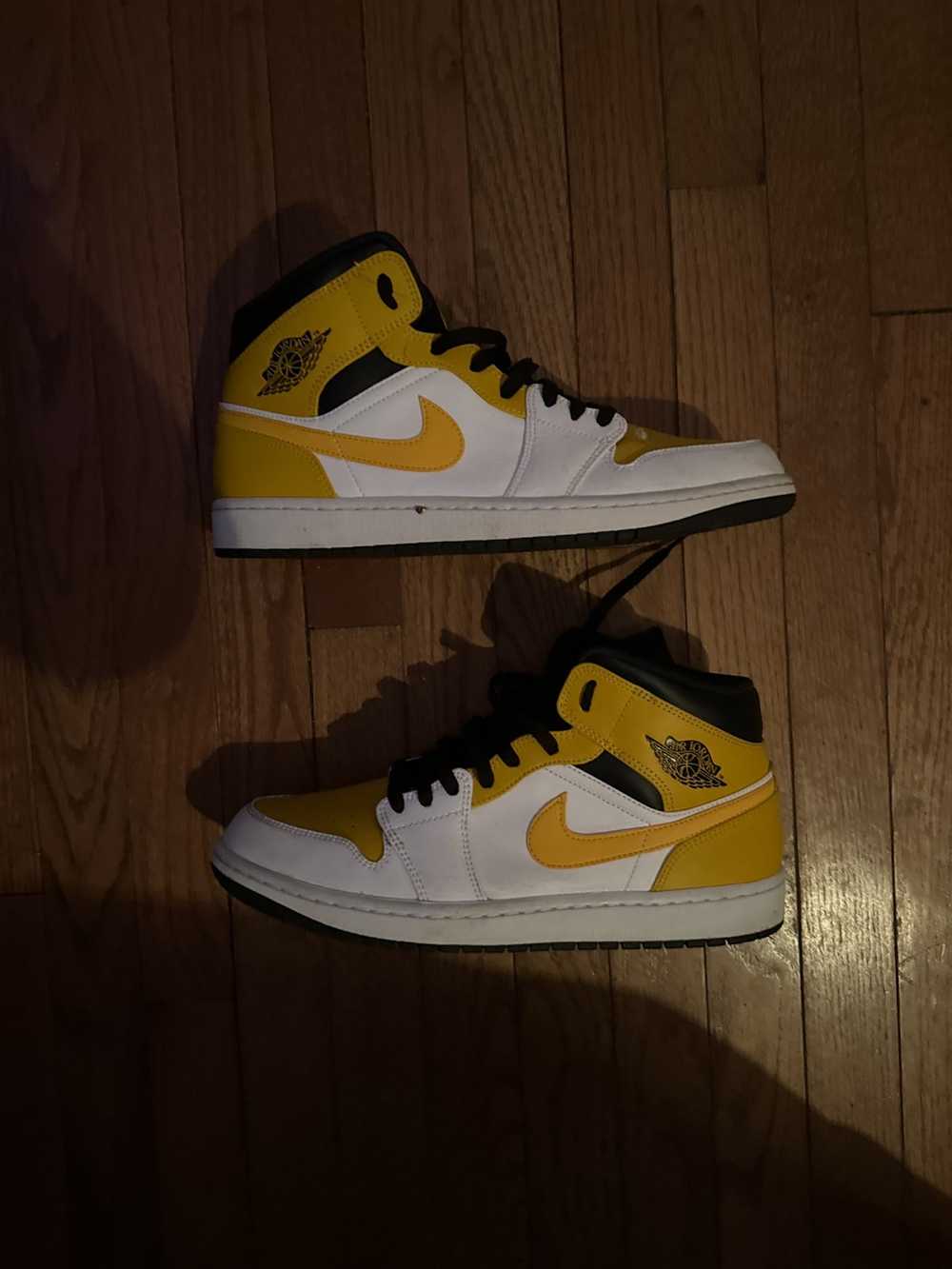 Nike Air Jordan 1 Mid 'University Gold' - image 2