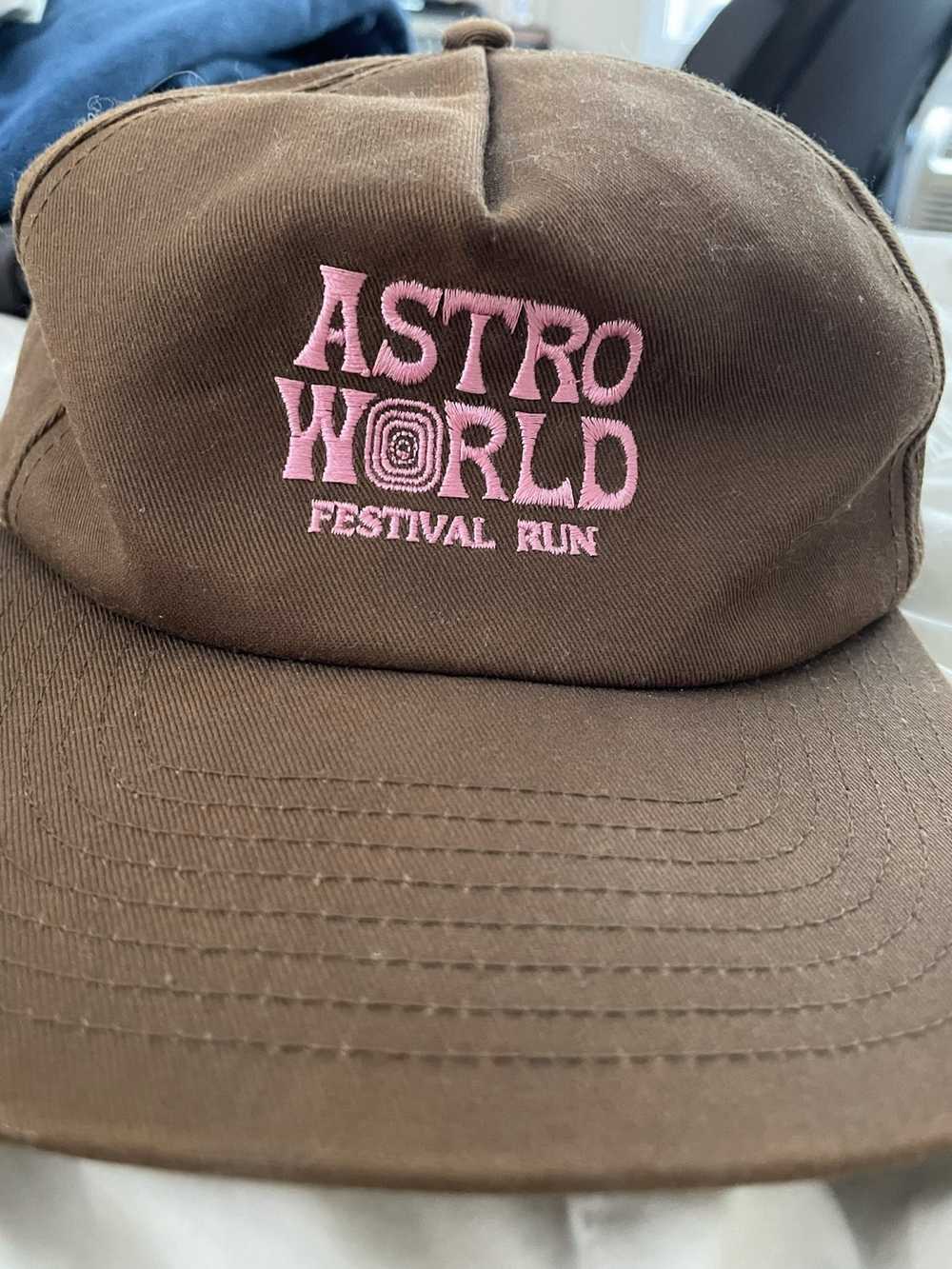 Travis Scott Travis Scott Astro World festival ru… - image 1