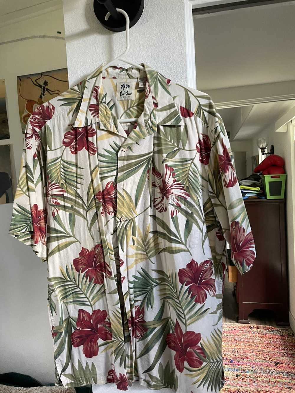 Vintage Floral Patterned Hawaii white button-up - image 2