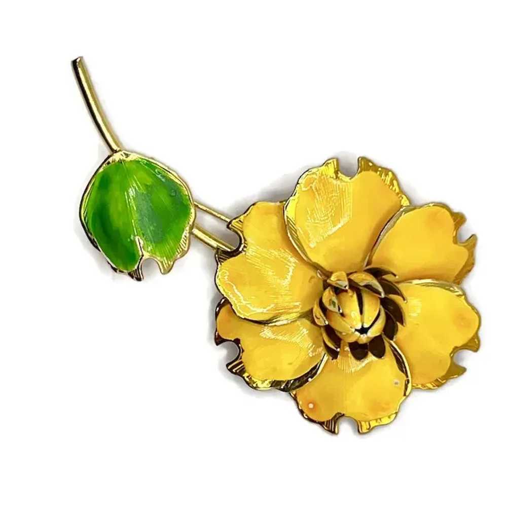 Botticelli Yellow Enameled Flower Vintage Goldton… - image 2