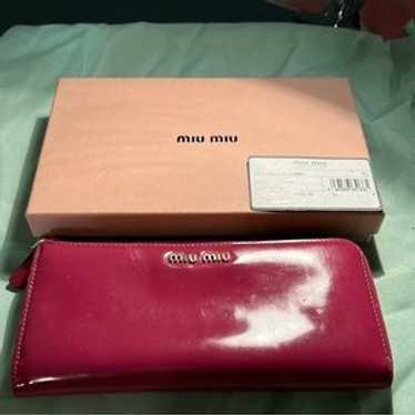 Miu Miu Dalia Patent Wallet With Box & Authentica… - image 1