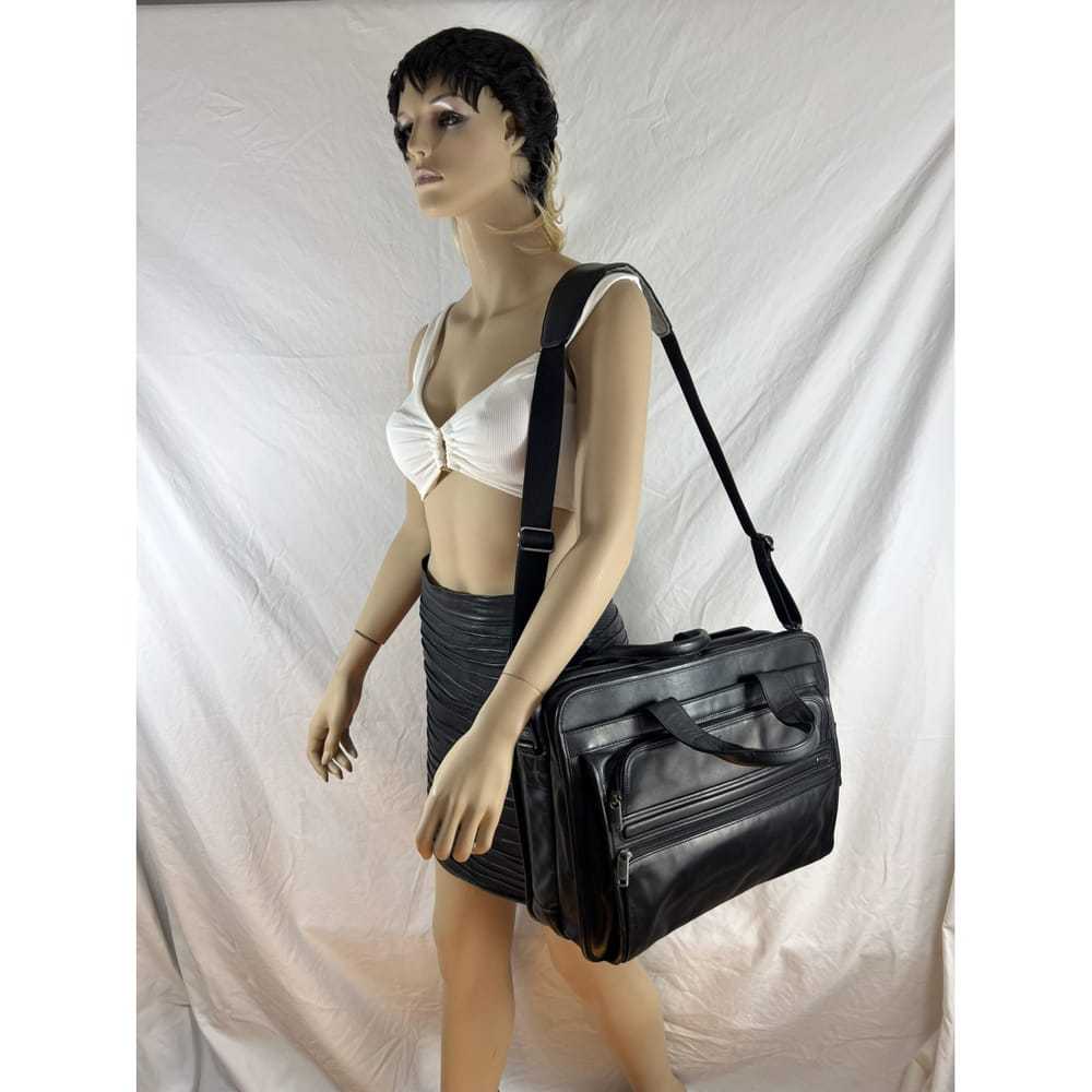 Tumi Leather travel bag - image 10