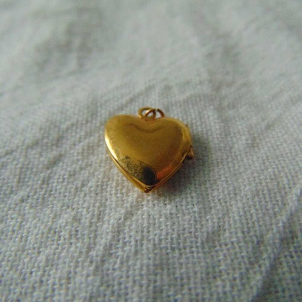 vintage tiny heart shaped locket w/ purple crystal - image 2