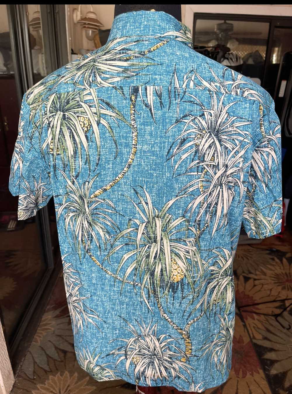 Hawaiian Shirt Kahala Hawaiian Print Button Up Mu… - image 2