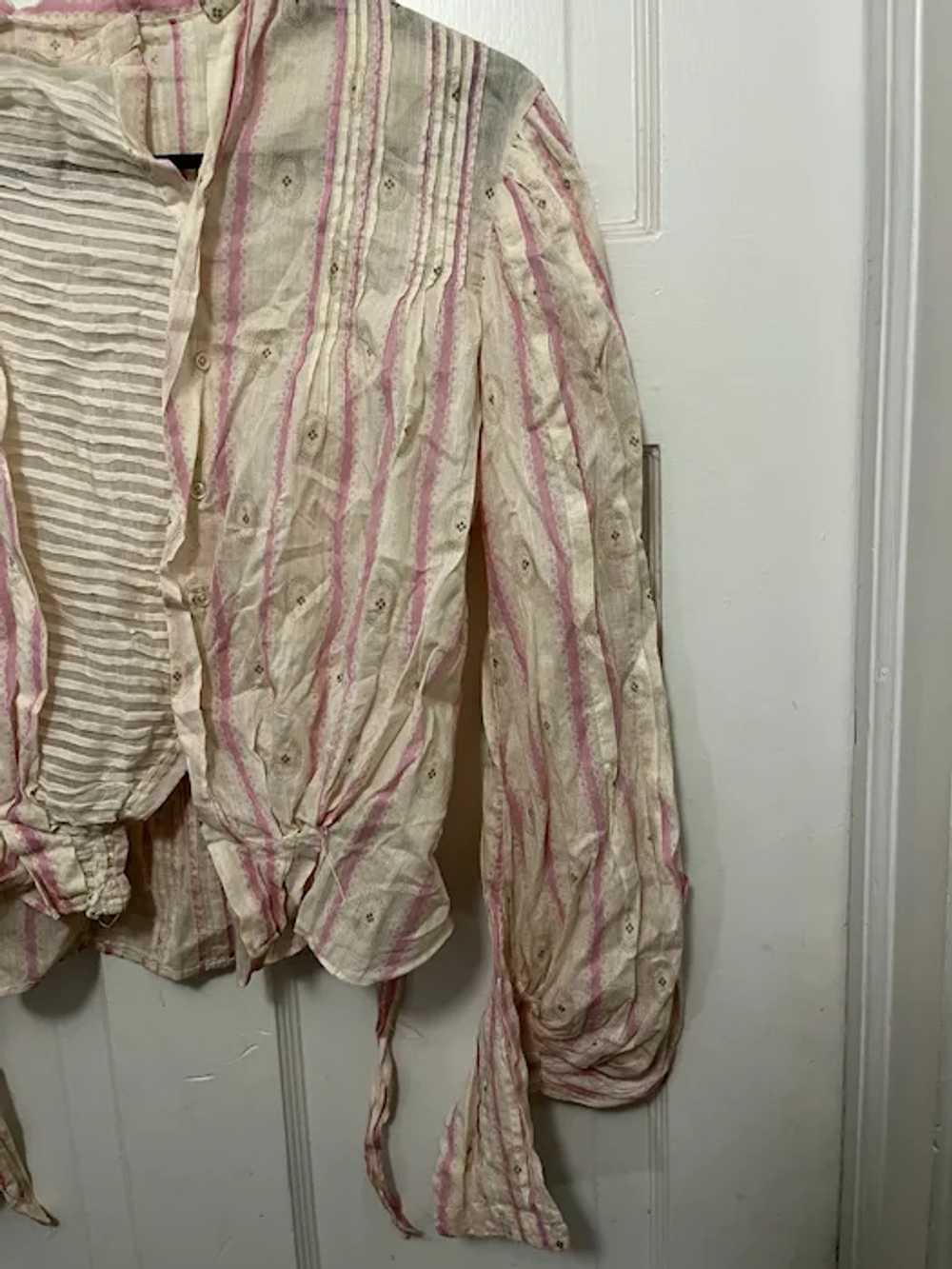 Antique Ladies Victorian Top Blouse Silk W/ Strip… - image 3