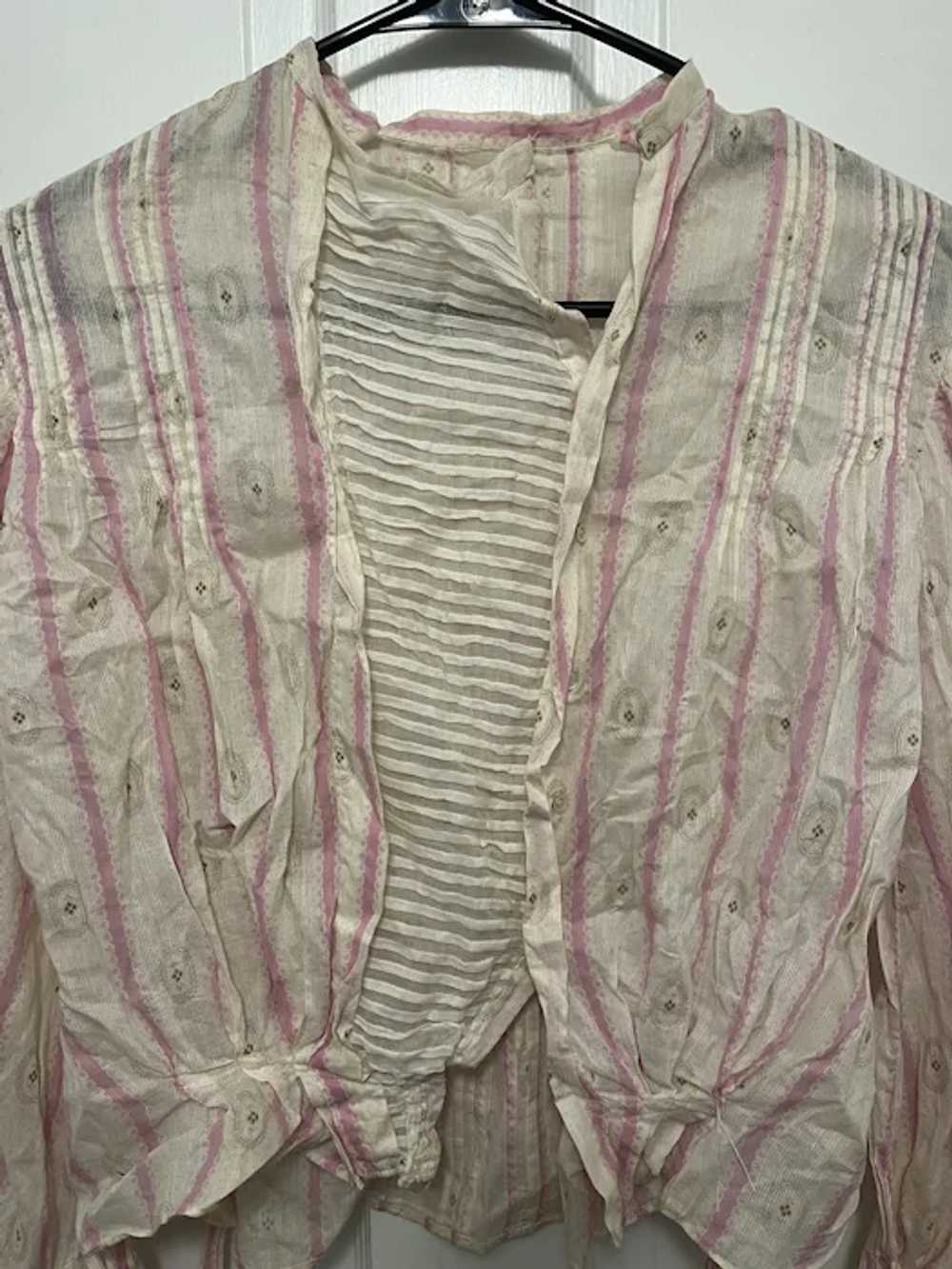 Antique Ladies Victorian Top Blouse Silk W/ Strip… - image 4