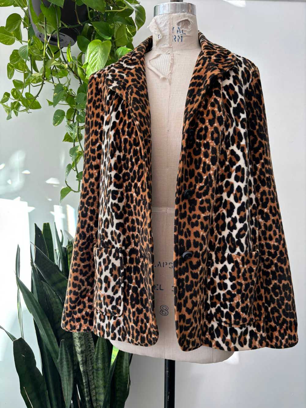 Vintage Faux Leopard print jacket - image 10