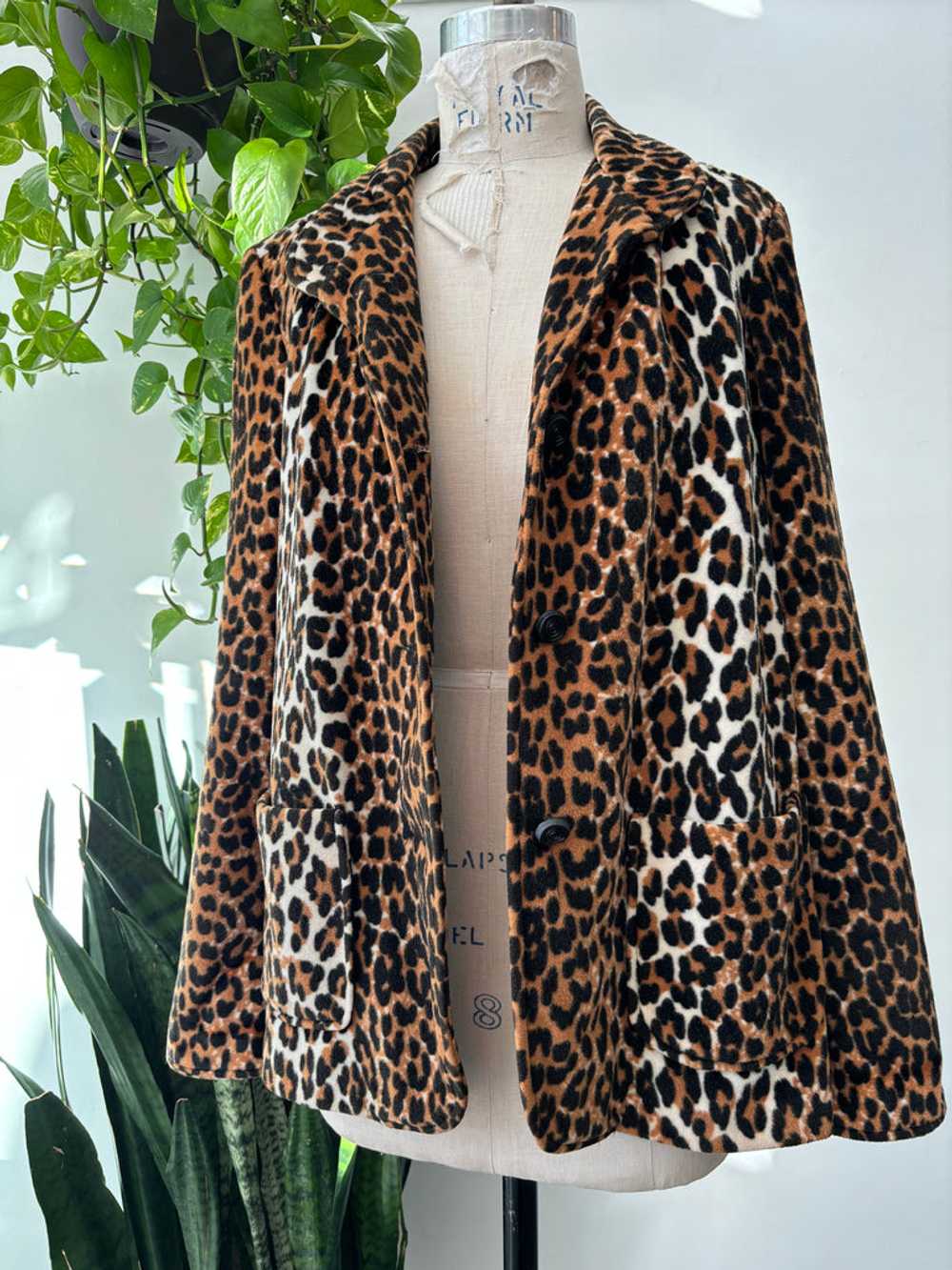 Vintage Faux Leopard print jacket - image 7