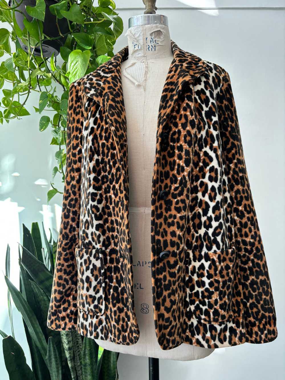 Vintage Faux Leopard print jacket - image 8