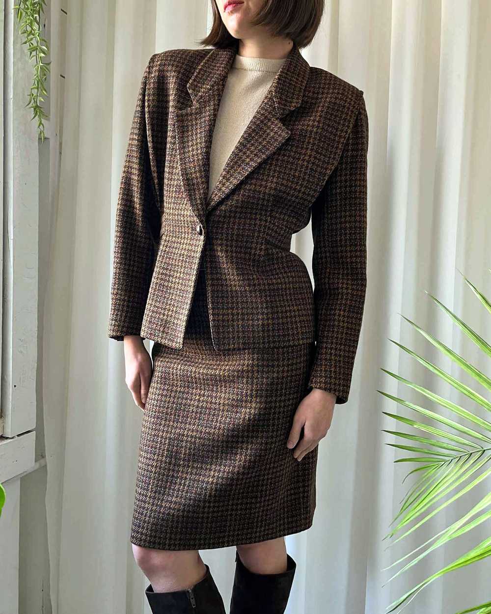 90s Houndstooth Wool Skirt Suit - image 2