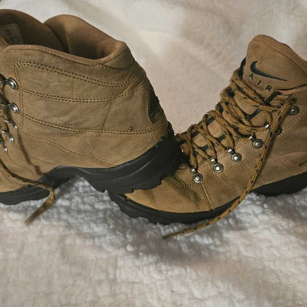 RARE Vintage Nike Hiking Boots - image 3