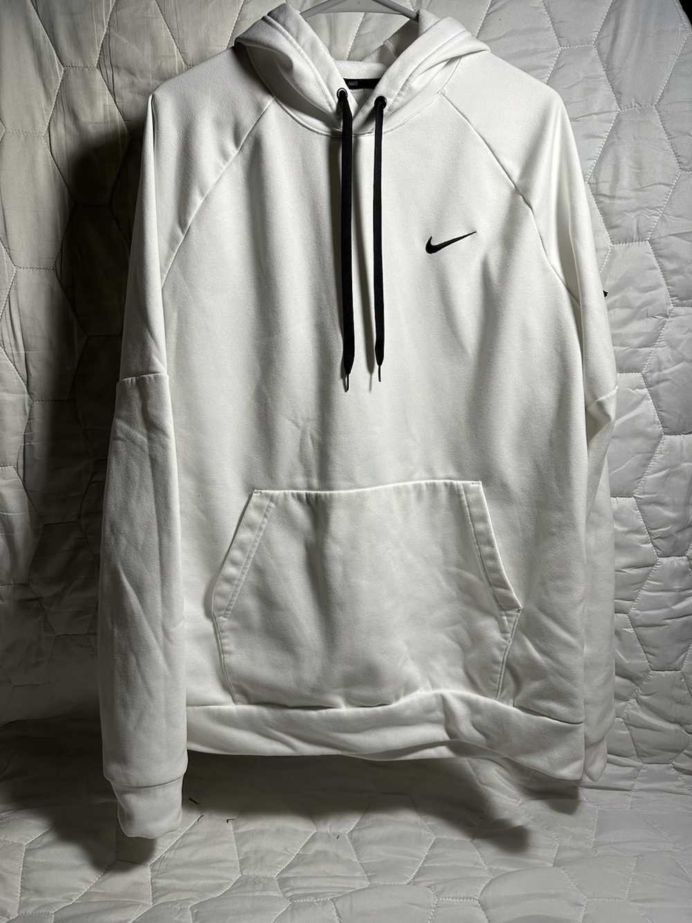 Nike × Streetwear Nike therma-fit white and black… - image 1