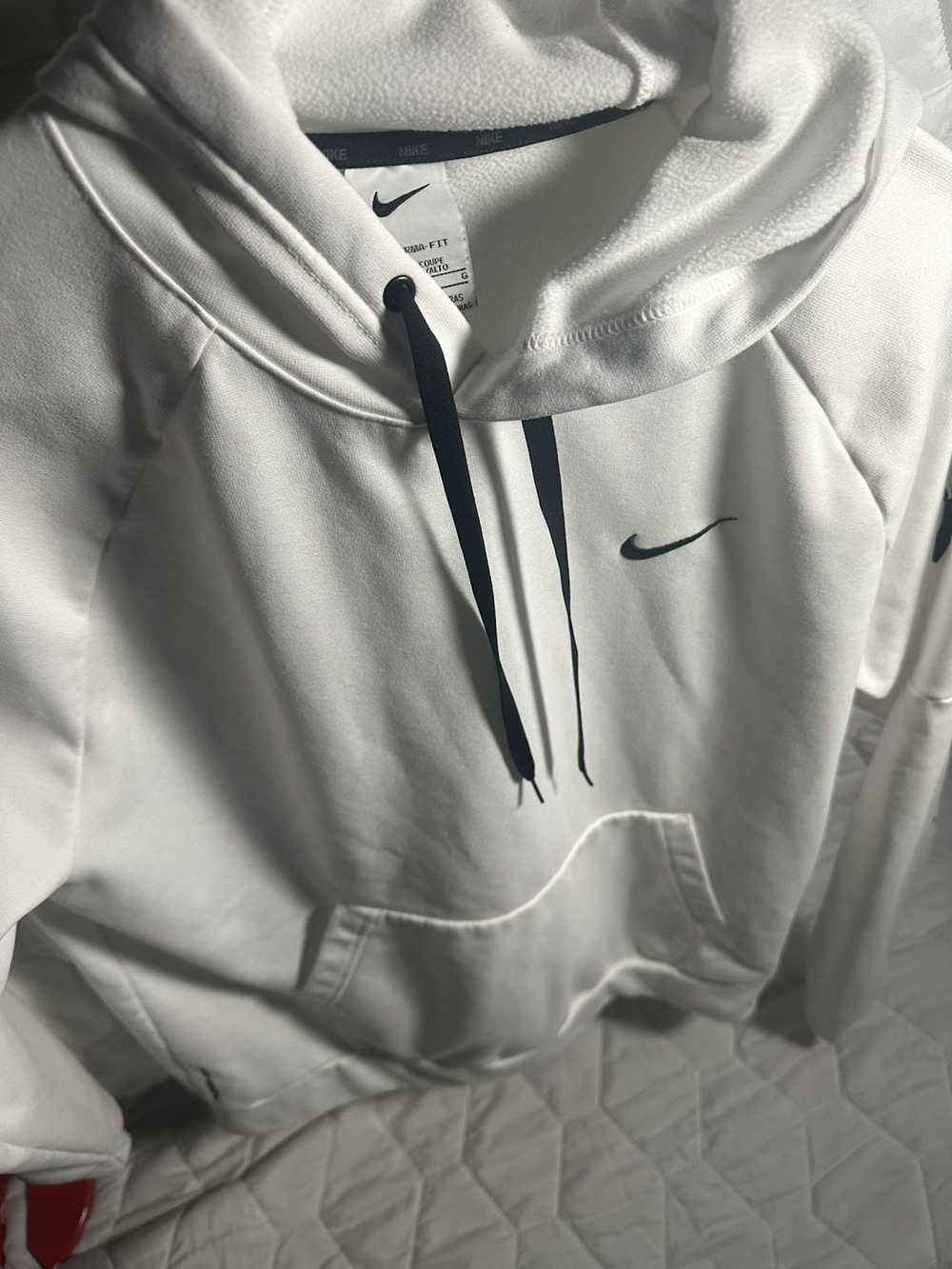 Nike × Streetwear Nike therma-fit white and black… - image 3