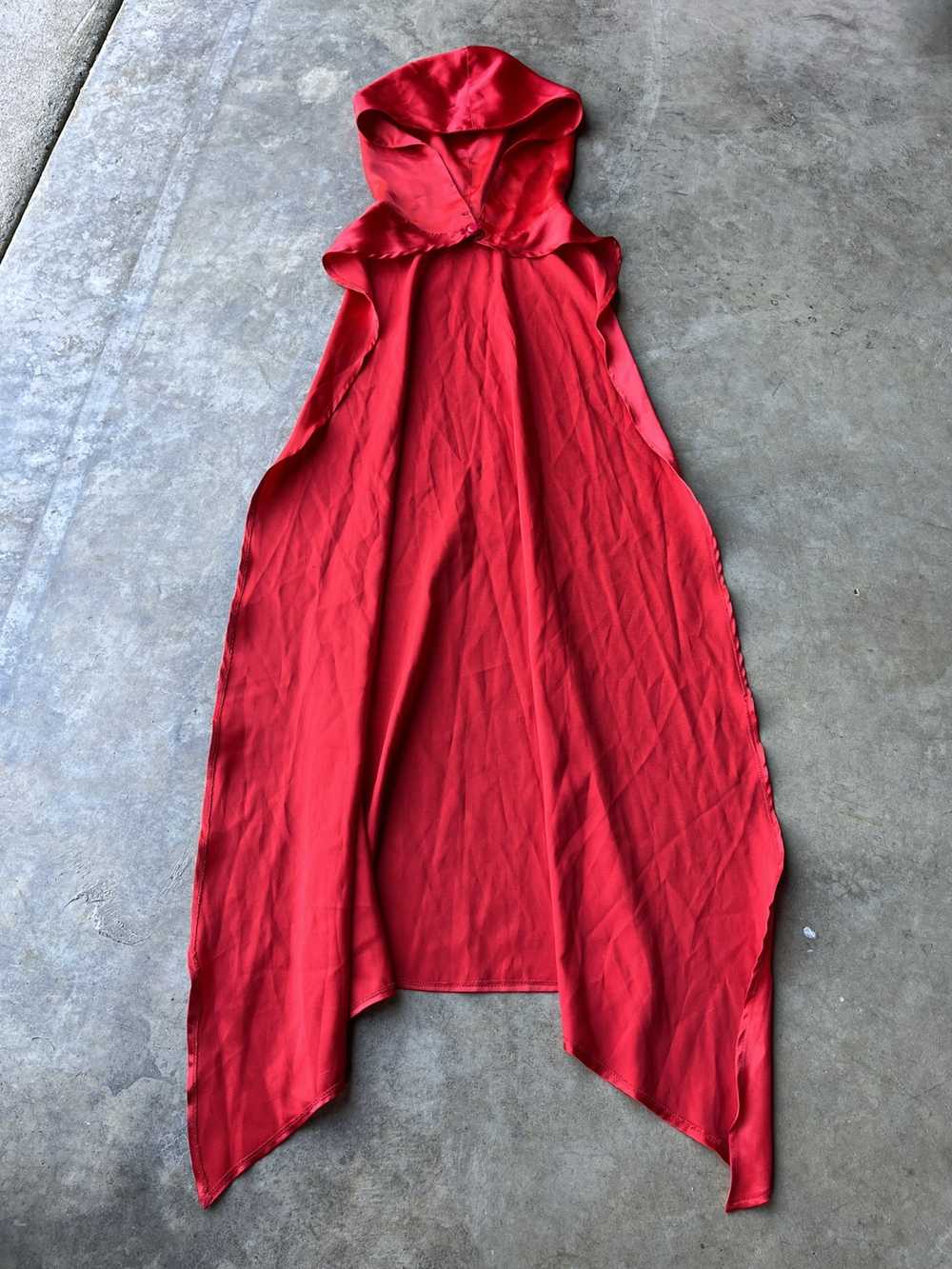 Avant Garde × Streetwear Red Avant Garde Silk Hoo… - image 1