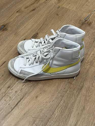 Nike Nike blazer white with yellow size 10