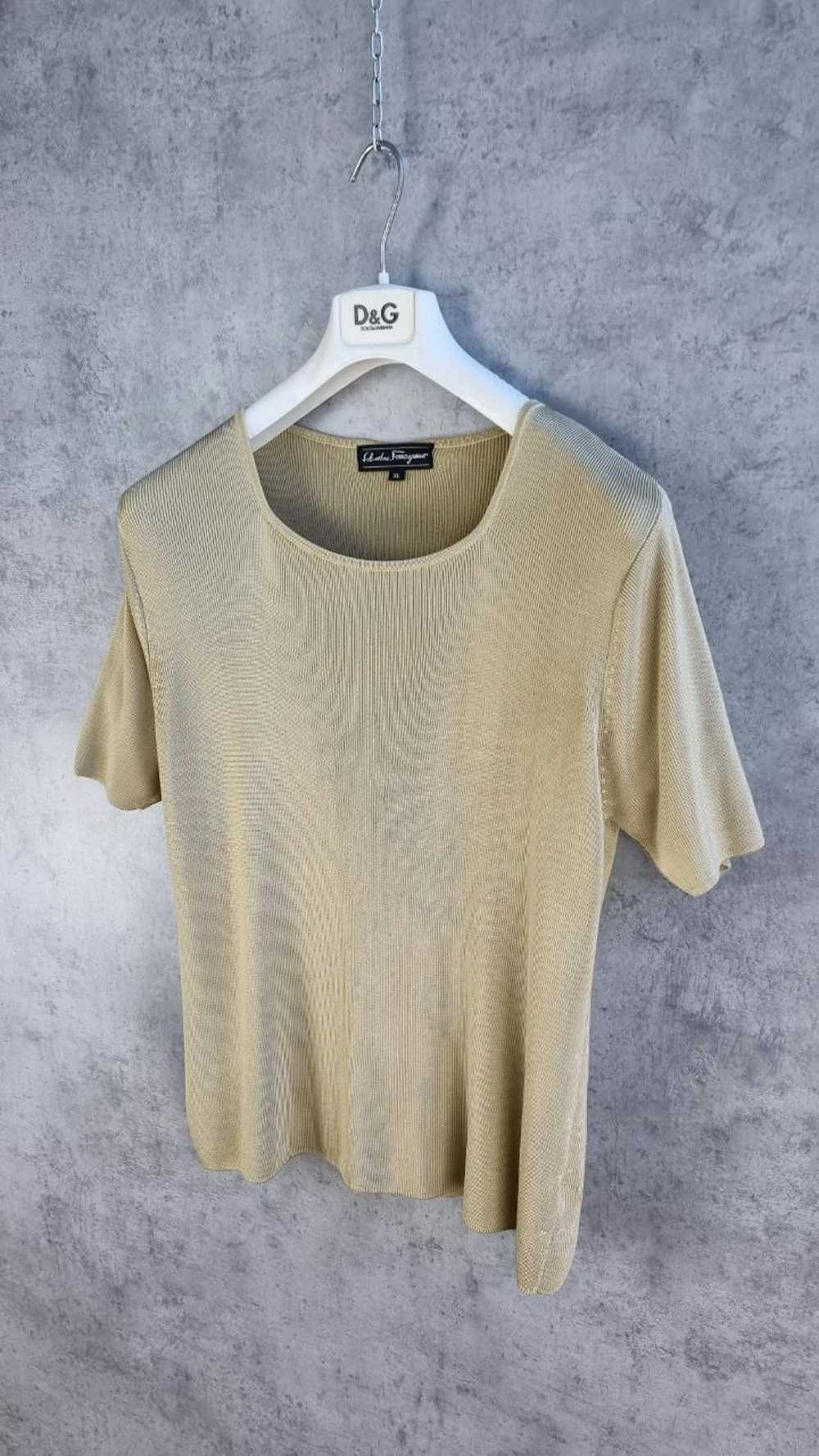Salvatore Ferragamo × Vintage ! Silk Tee shirt by… - image 3