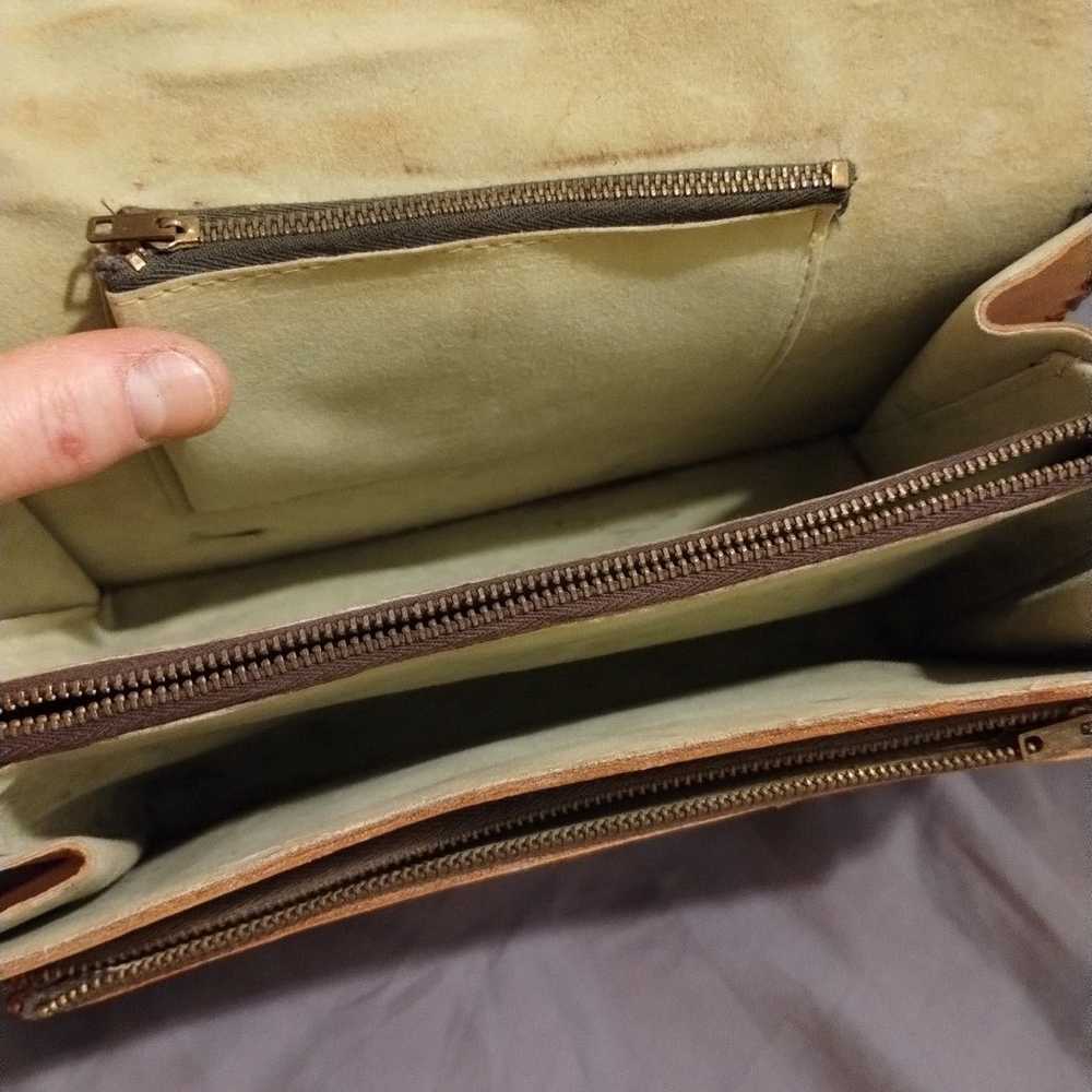 Vintage hand tooled leather purse - image 11