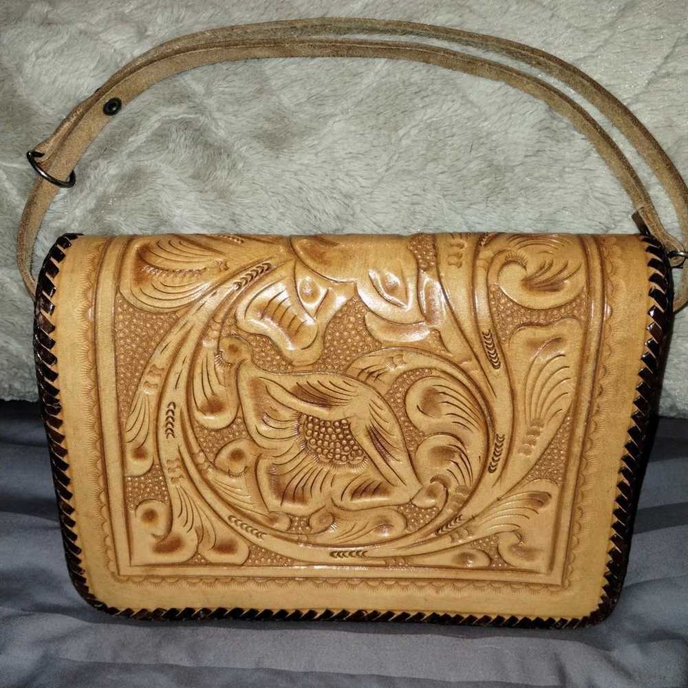 Vintage hand tooled leather purse - image 2
