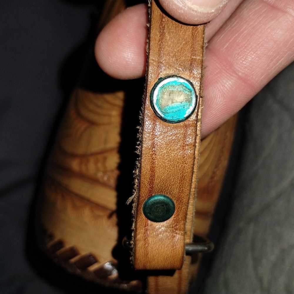 Vintage hand tooled leather purse - image 5