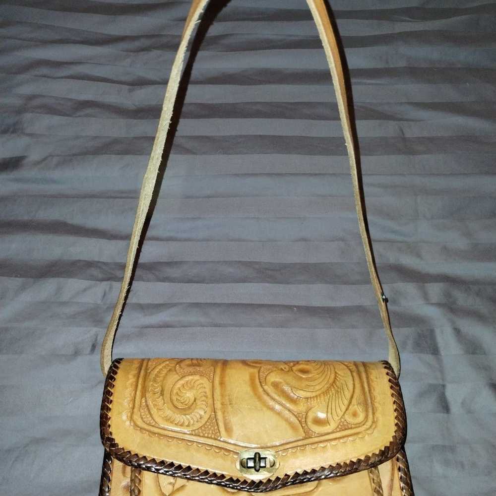 Vintage hand tooled leather purse - image 7
