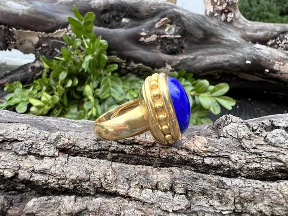 18k Yellow Gold Lapis Lazuli Statement Ring - image 3