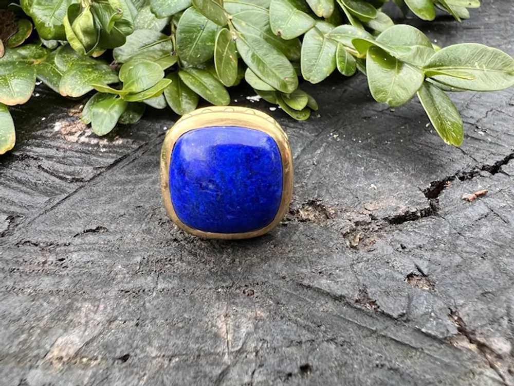 18k Yellow Gold Lapis Lazuli Statement Ring - image 4