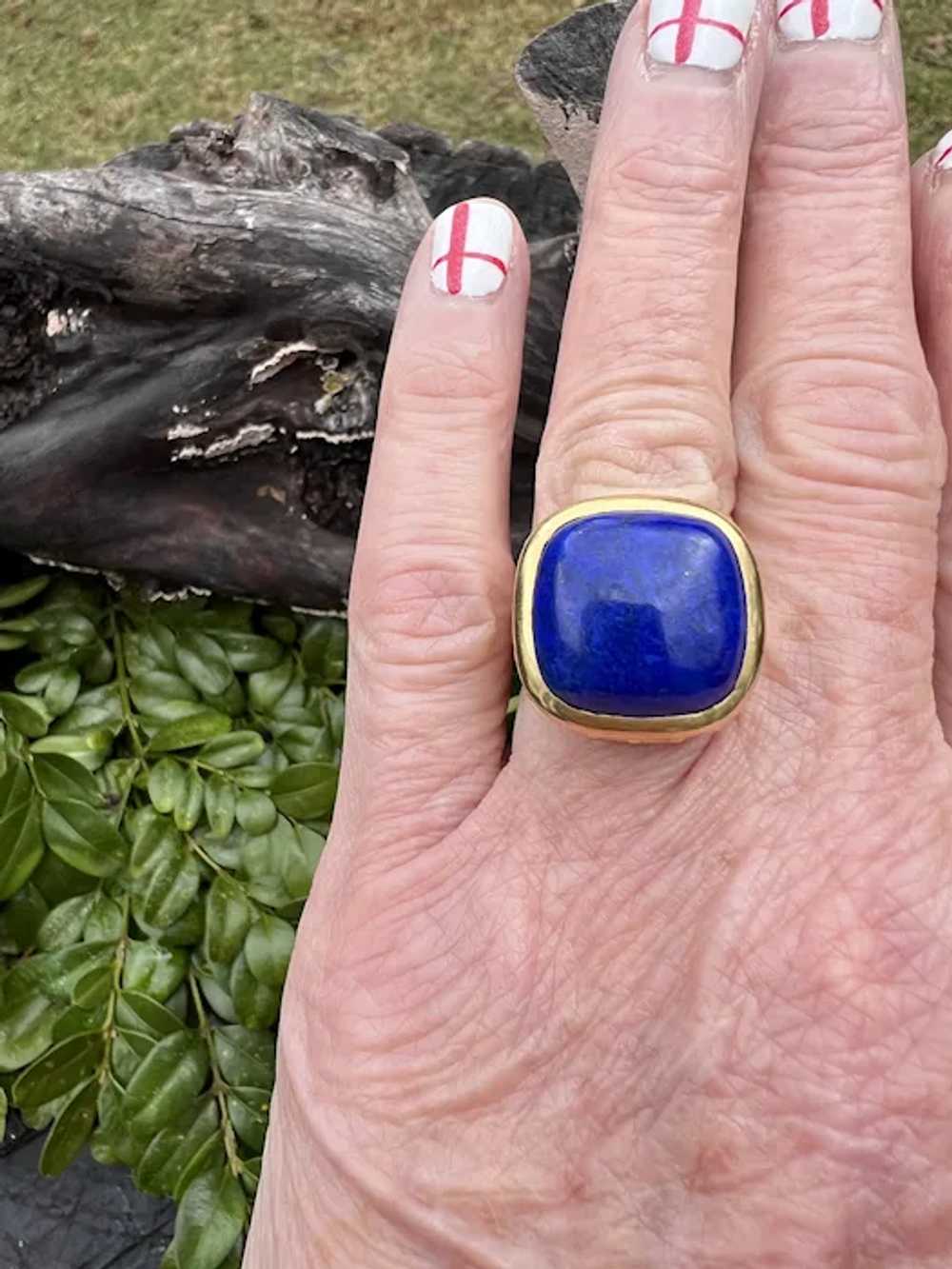 18k Yellow Gold Lapis Lazuli Statement Ring - image 6