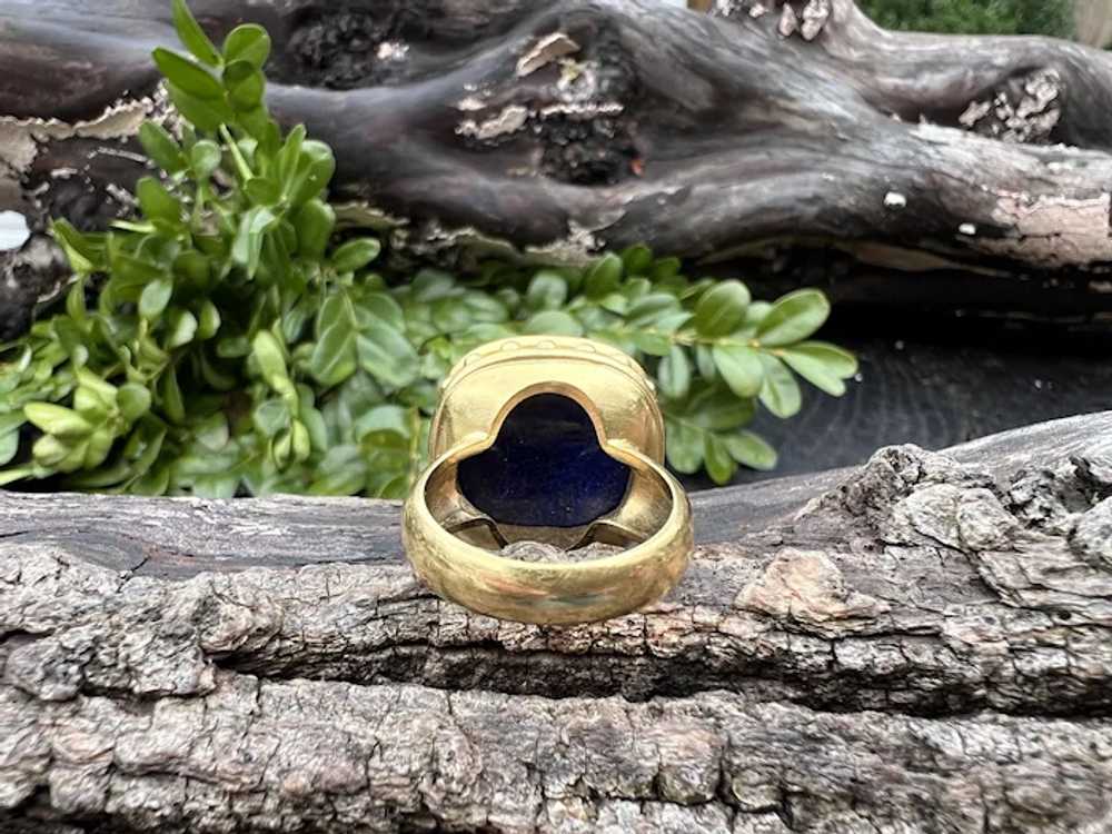 18k Yellow Gold Lapis Lazuli Statement Ring - image 9