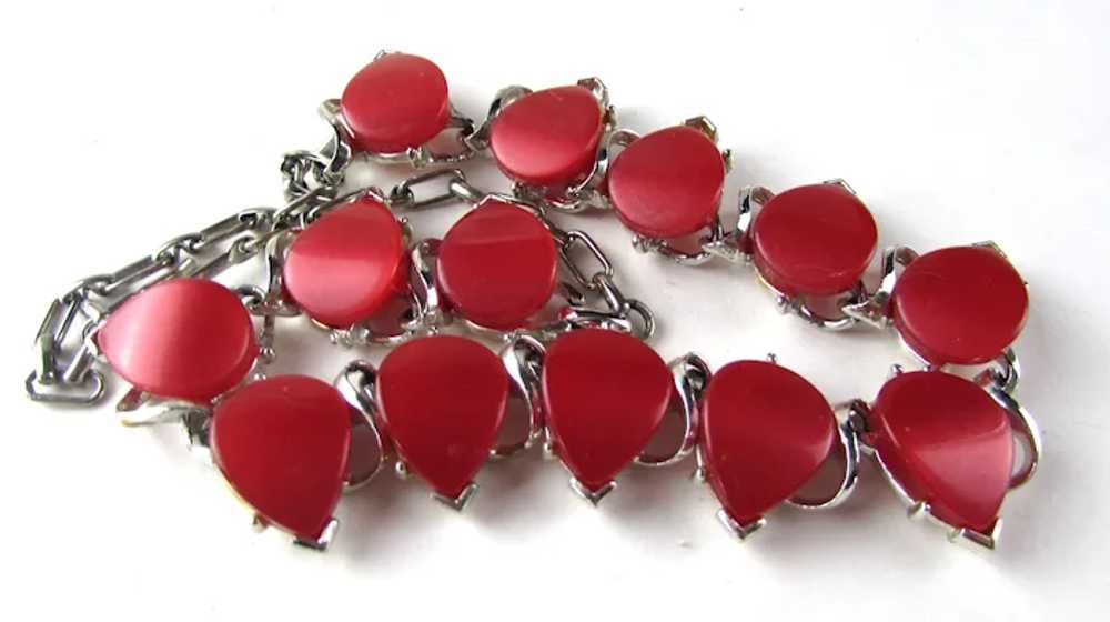 Vintage Red Thermoset Silver Tone Necklace - image 11