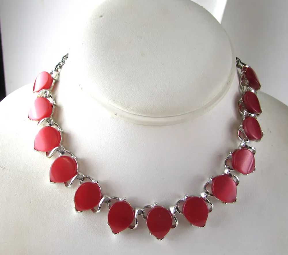 Vintage Red Thermoset Silver Tone Necklace - image 4