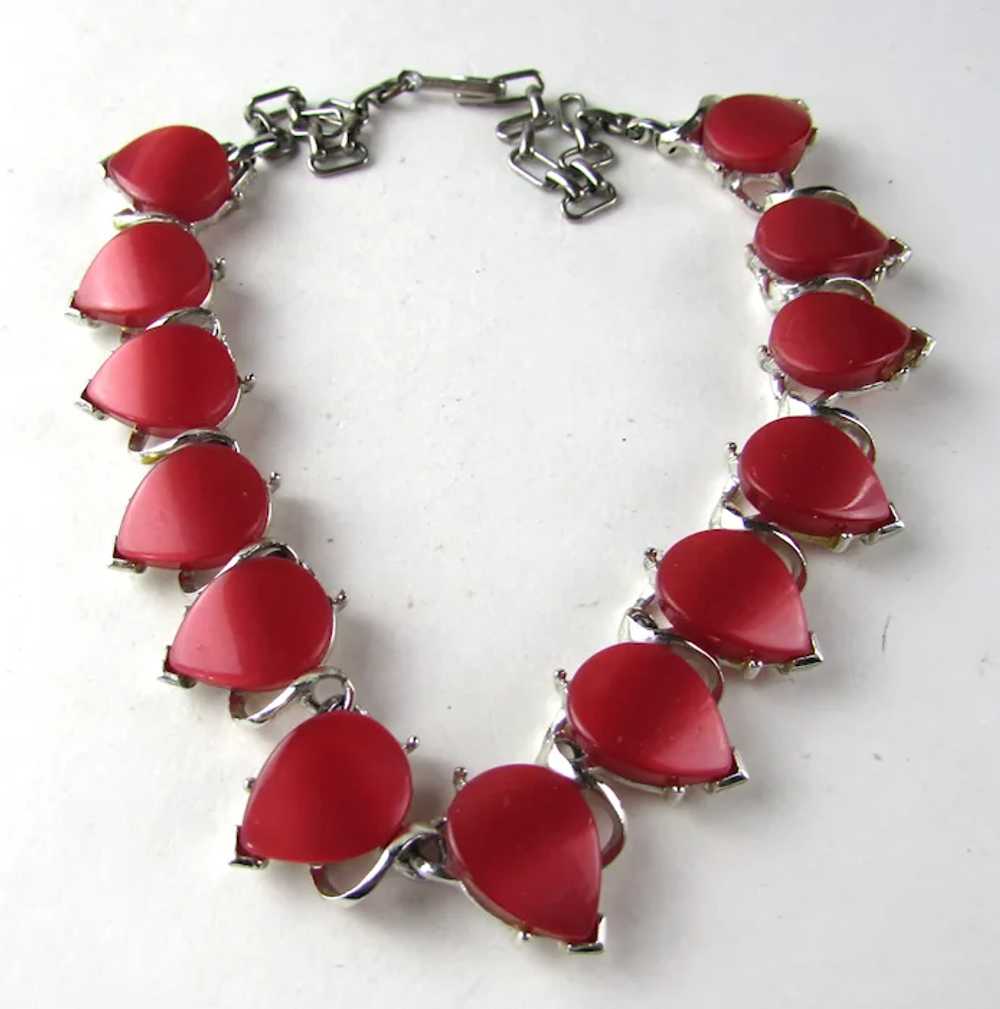 Vintage Red Thermoset Silver Tone Necklace - image 8