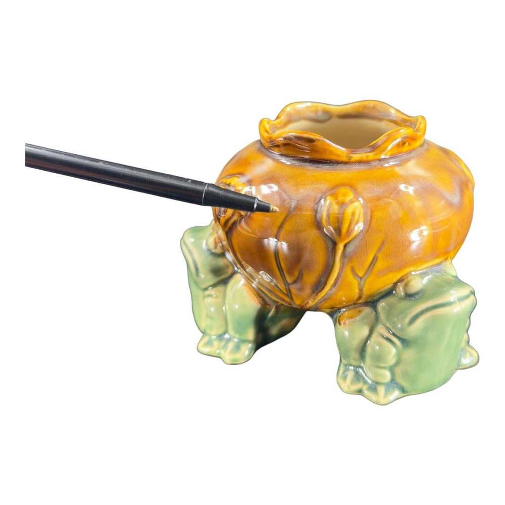 Other Majolica Style Ceramic Footed Frog Bowl Dis… - image 12