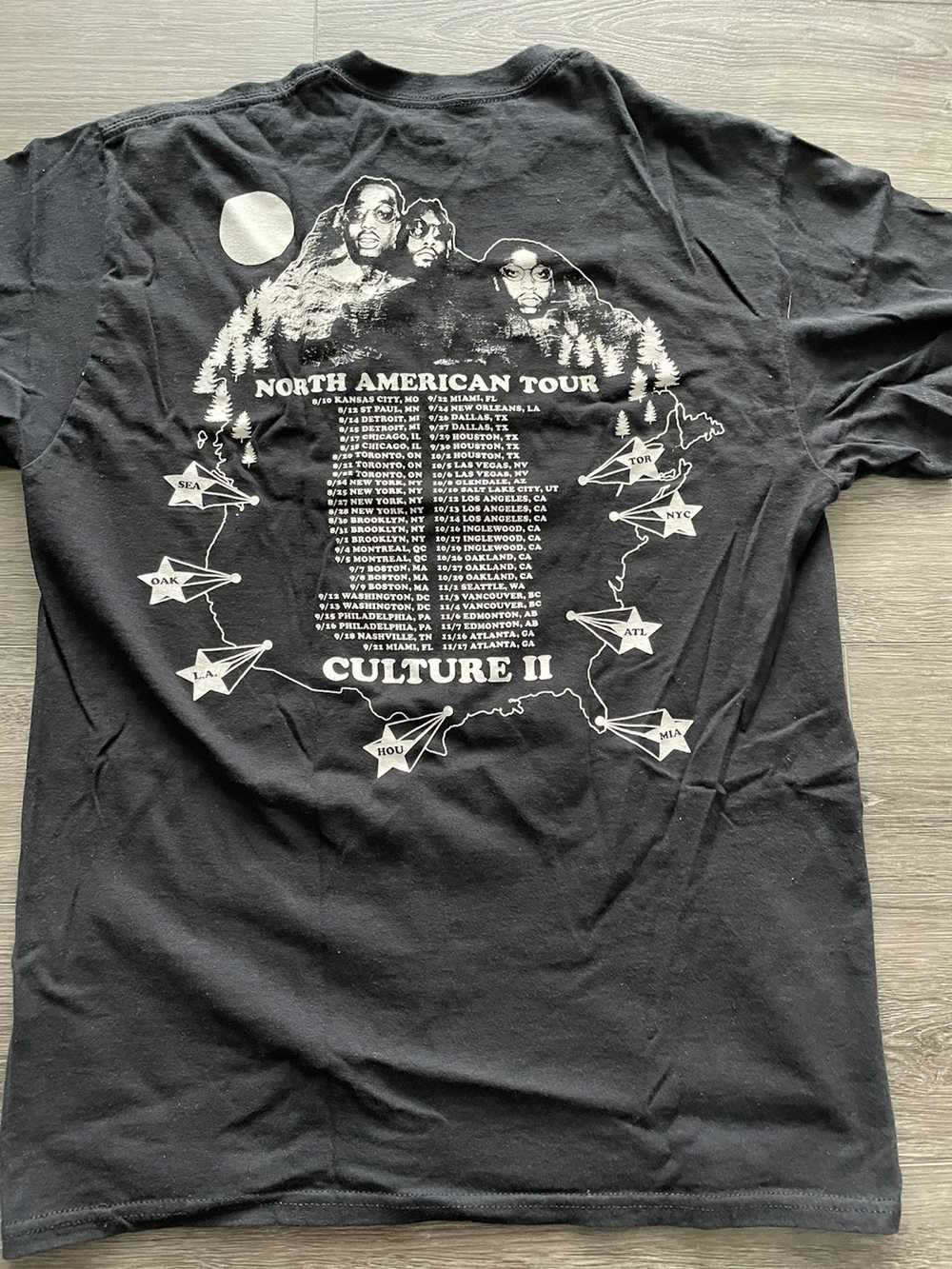 Rap Tees × Vintage Migos Concert T-Shirt (2018 Au… - image 3