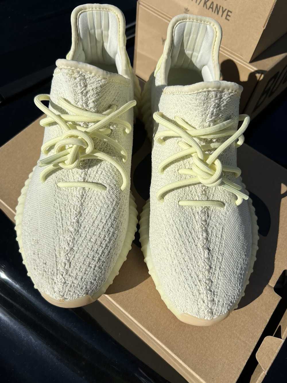 Yeezy 2024 butter v1