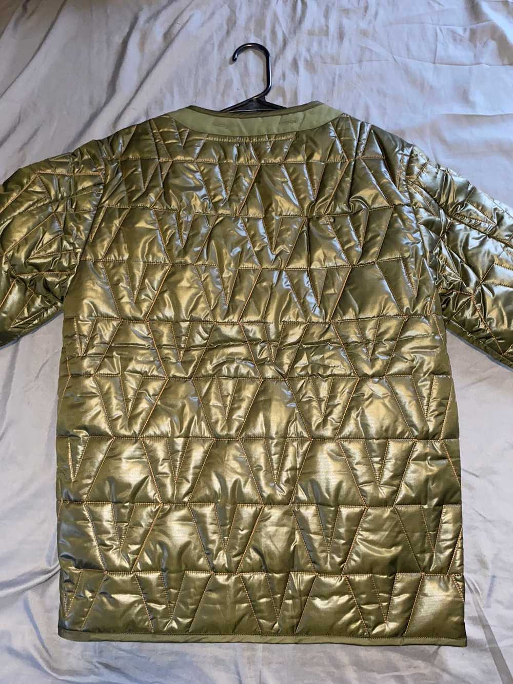 Vlone Vlone Green V logo quilted jacket - image 2