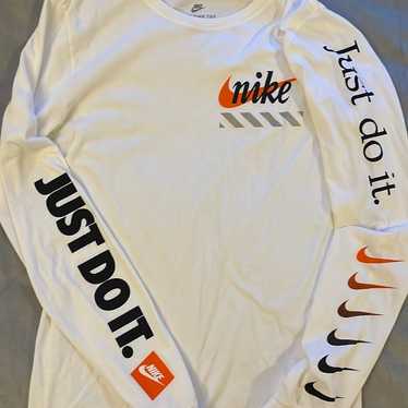 Nike Sportswear “Just Do It” Long Sleeve Graphic … - image 1