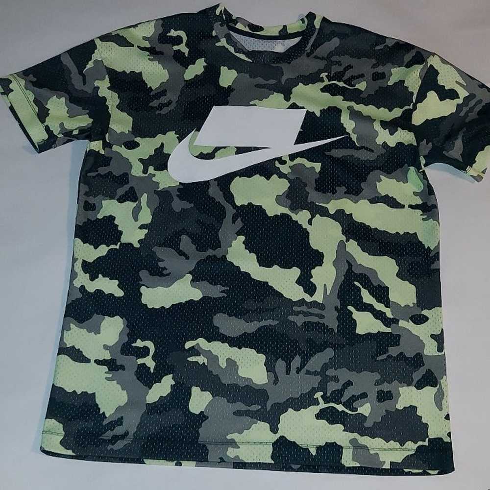 Nike Mens NSW Mesh shirt top Size Large Green Camo - image 1