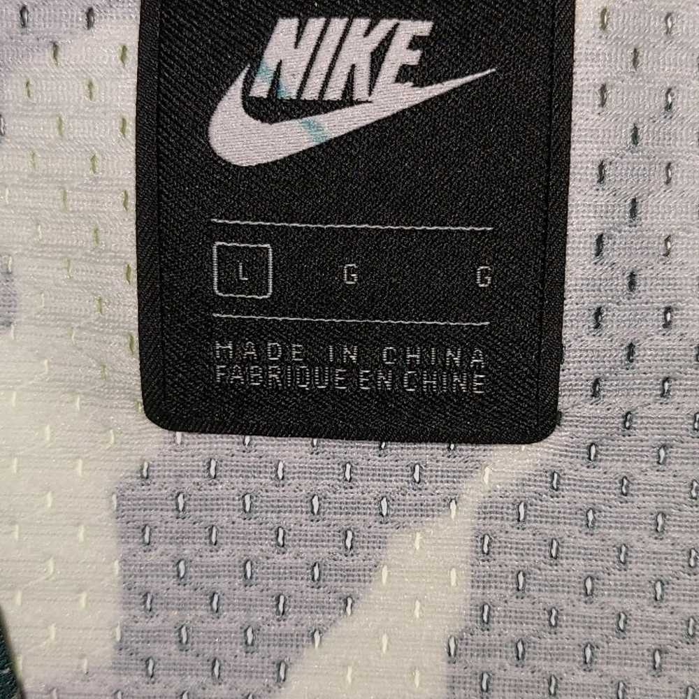 Nike Mens NSW Mesh shirt top Size Large Green Camo - image 5