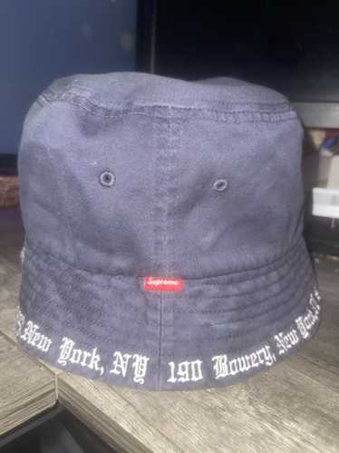 North face supreme bucket - Gem